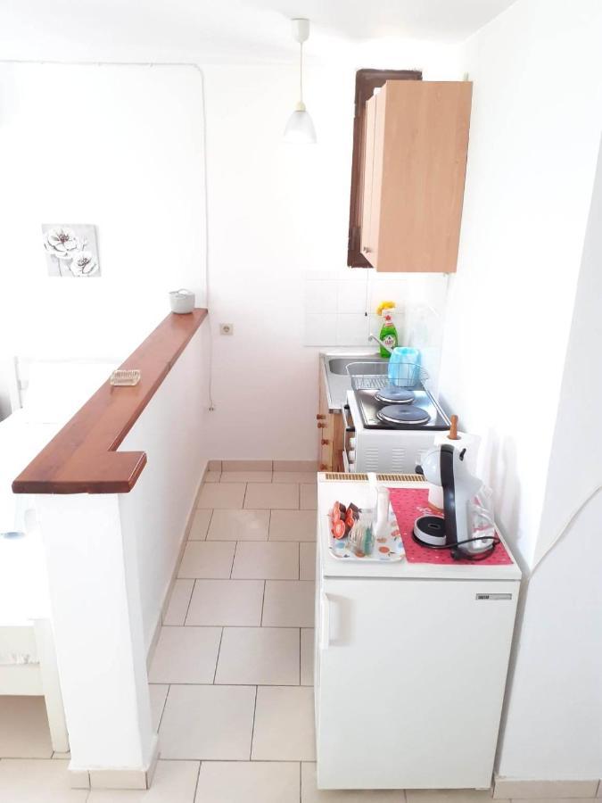 Daphnes Apartments Ratzaklion ภายนอก รูปภาพ